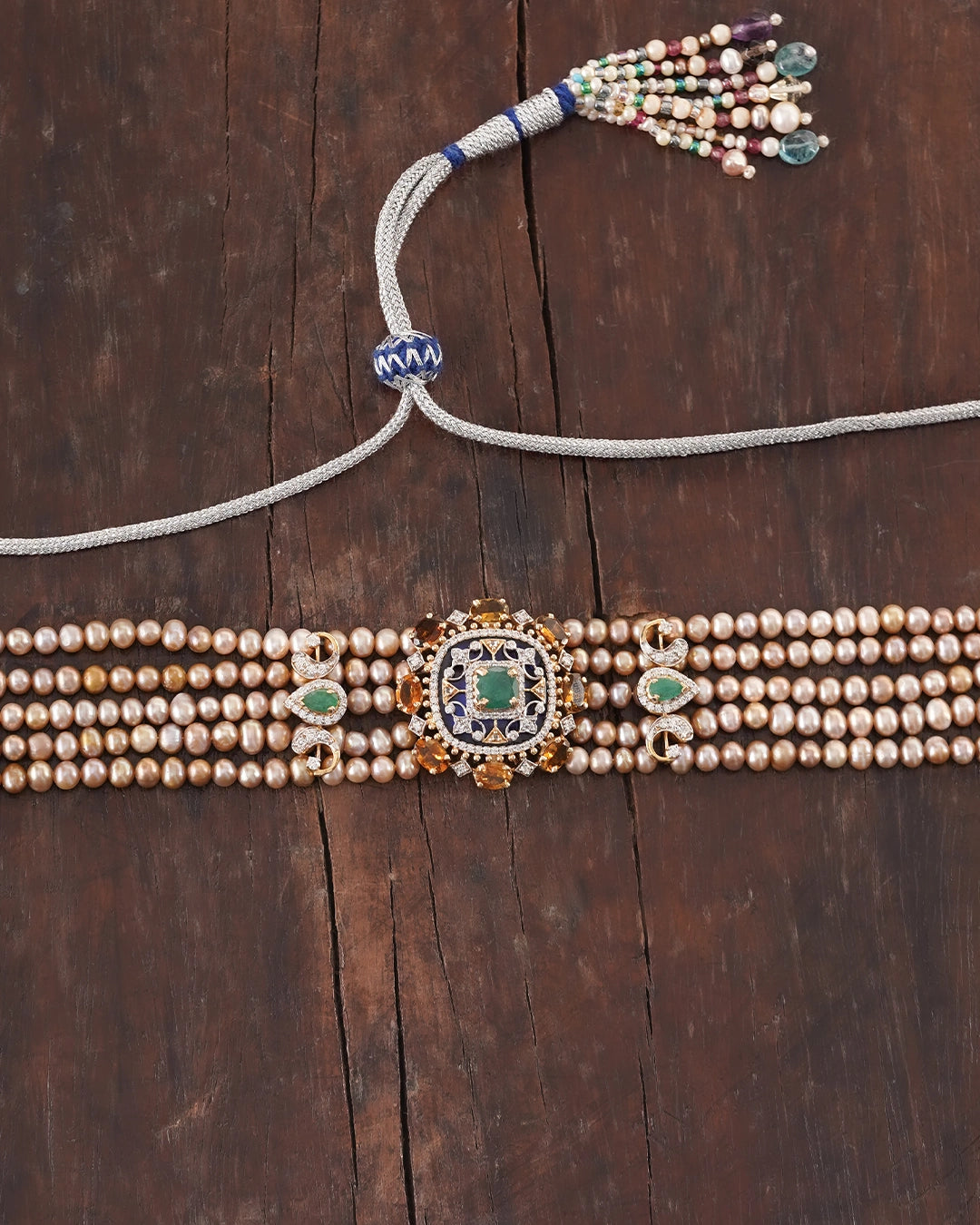 Handcrafted Leeza Choker in Gold with Emerald & Pearls