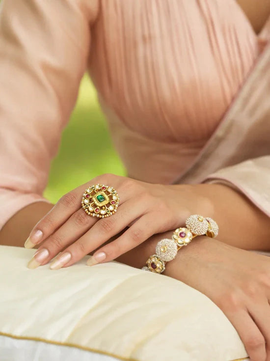 Enamouring Cocktail Look Gold Ring