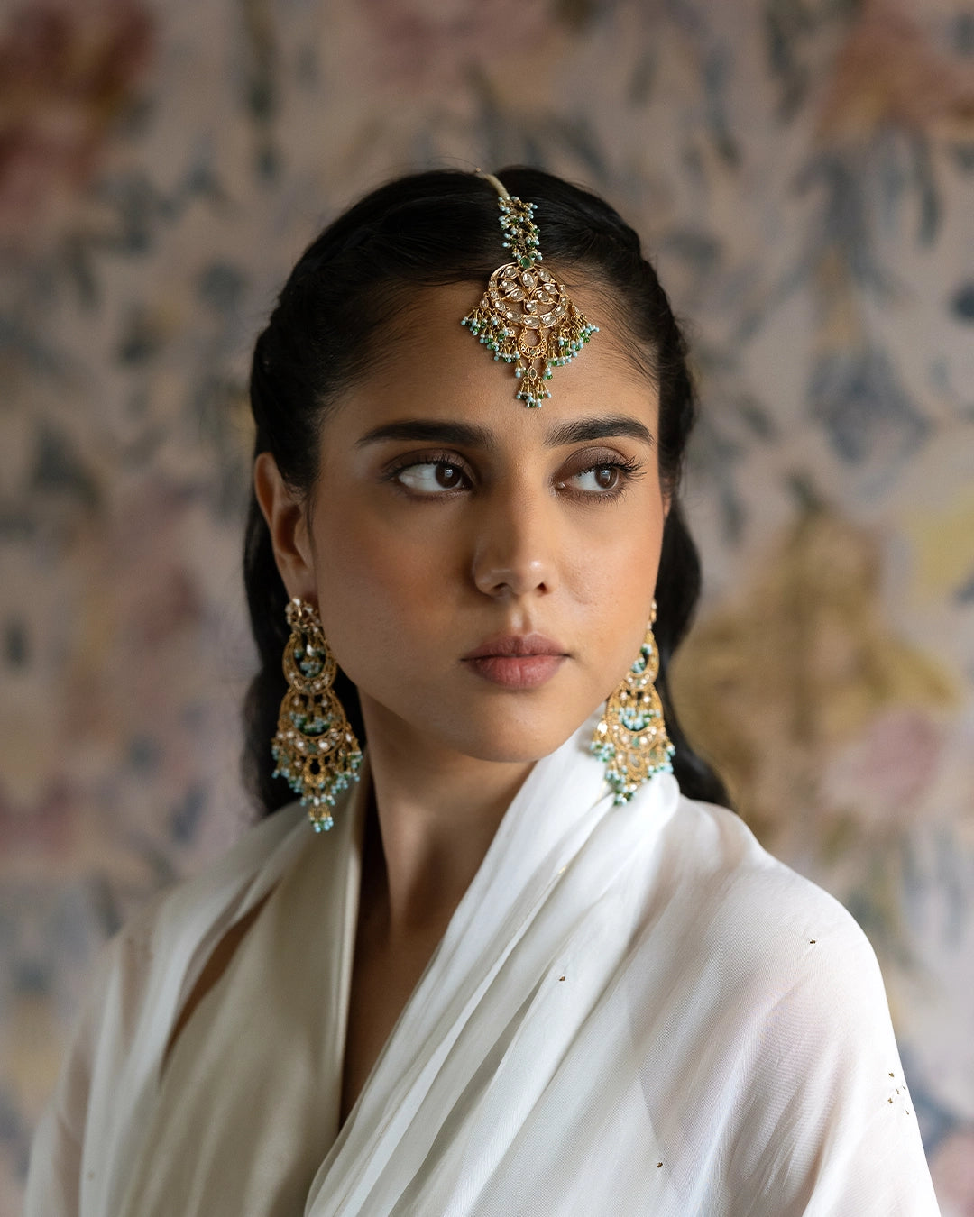 Rosh Gold Diamond and Emerald Maangtika – Artisanal Fine Jewellery | AURUS