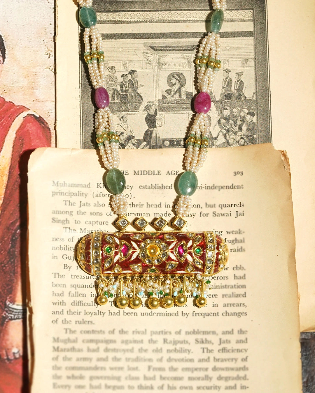 Advika Necklace