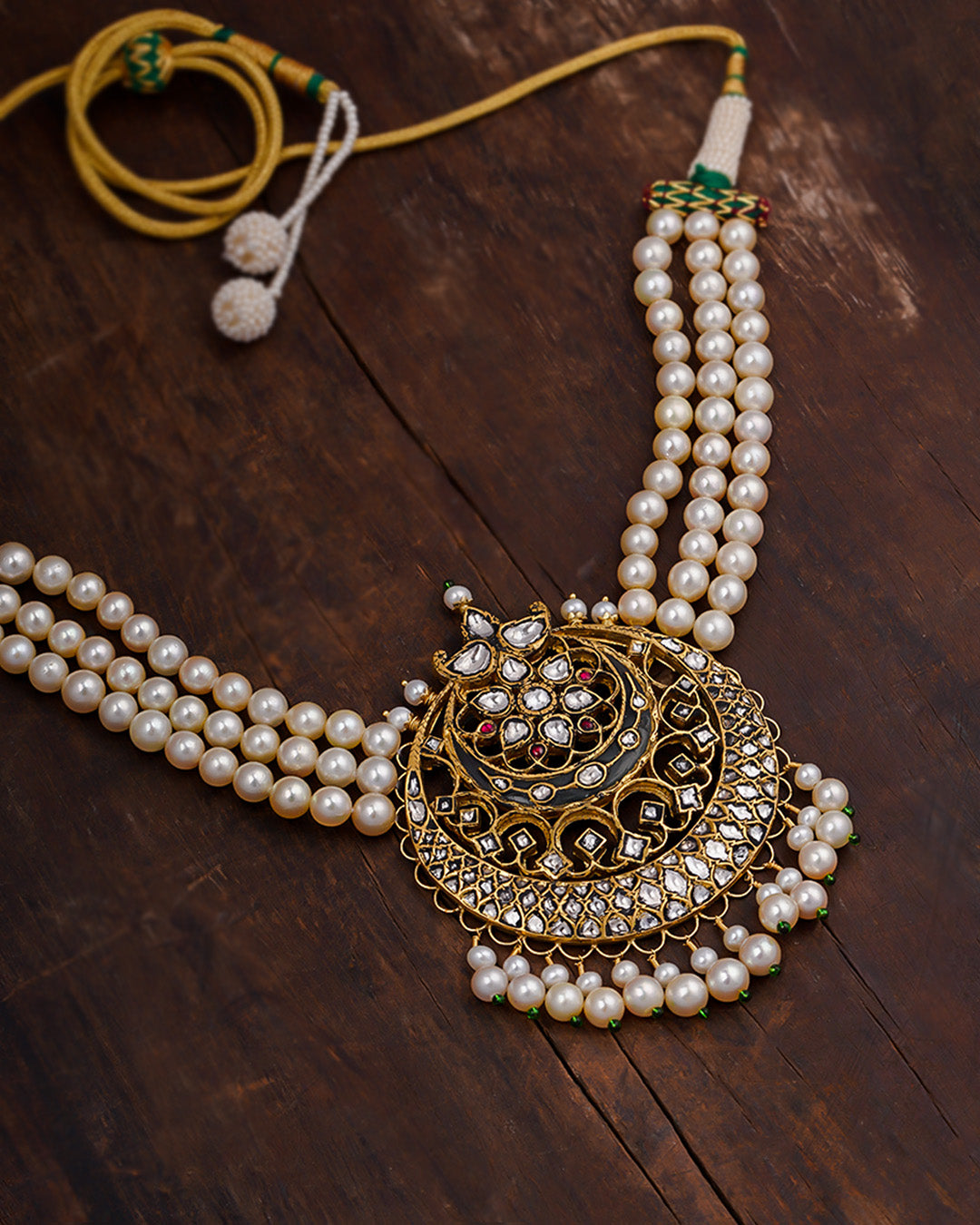 pearl and diamond pendant necklace