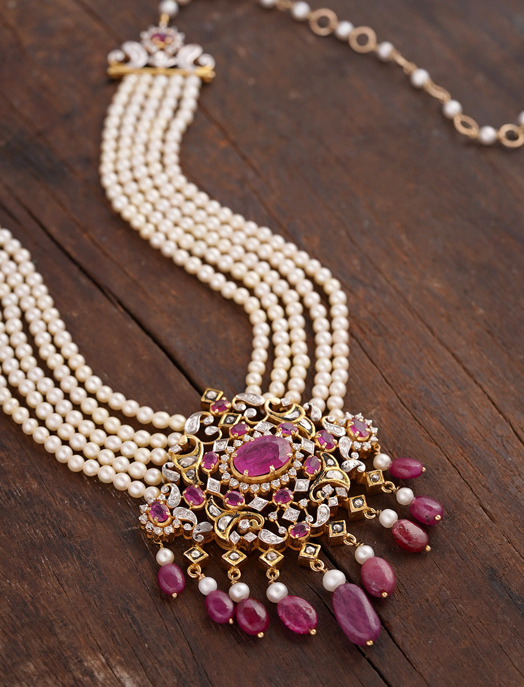 Samyukta Necklace